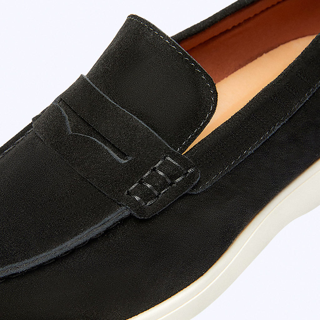 Mocassini in camoscio con design penny